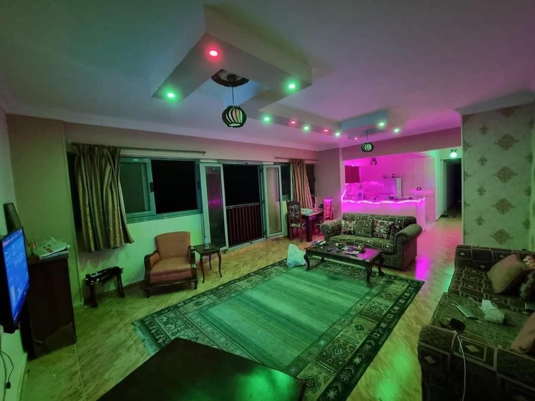 Panoramic Sea View Zamzm Flat Miami Family شقة فندقية زمزم بانورما بشاطئ ميامي - الاسكندرية صف اول مباشر علي بحر - عائلات فقط Alexandrie Extérieur photo