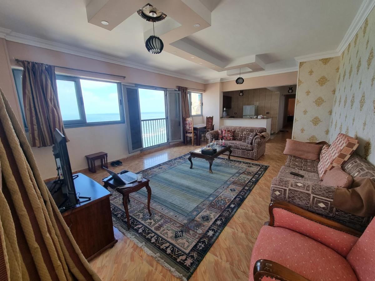 Panoramic Sea View Zamzm Flat Miami Family شقة فندقية زمزم بانورما بشاطئ ميامي - الاسكندرية صف اول مباشر علي بحر - عائلات فقط Alexandrie Extérieur photo