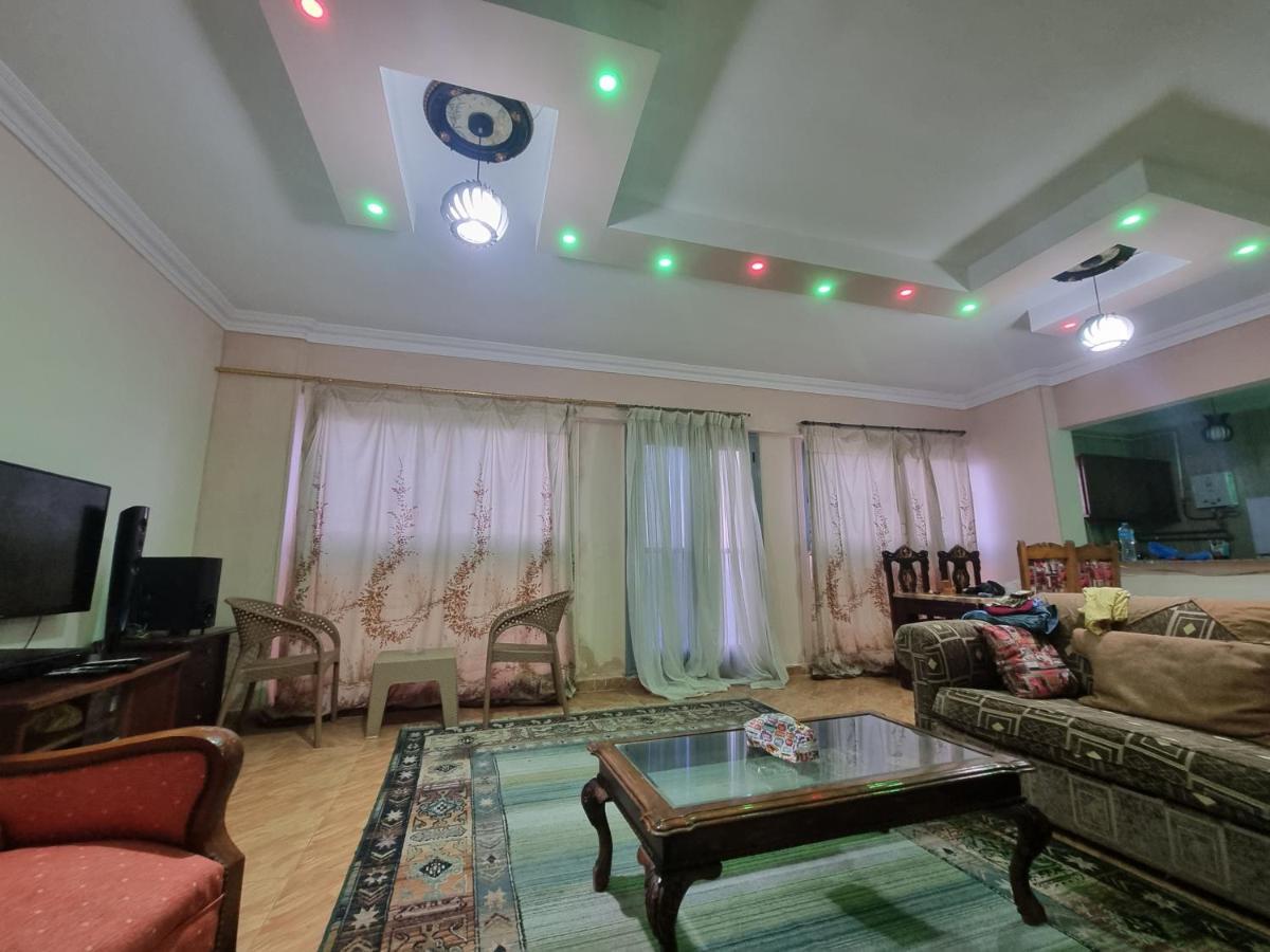 Panoramic Sea View Zamzm Flat Miami Family شقة فندقية زمزم بانورما بشاطئ ميامي - الاسكندرية صف اول مباشر علي بحر - عائلات فقط Alexandrie Extérieur photo