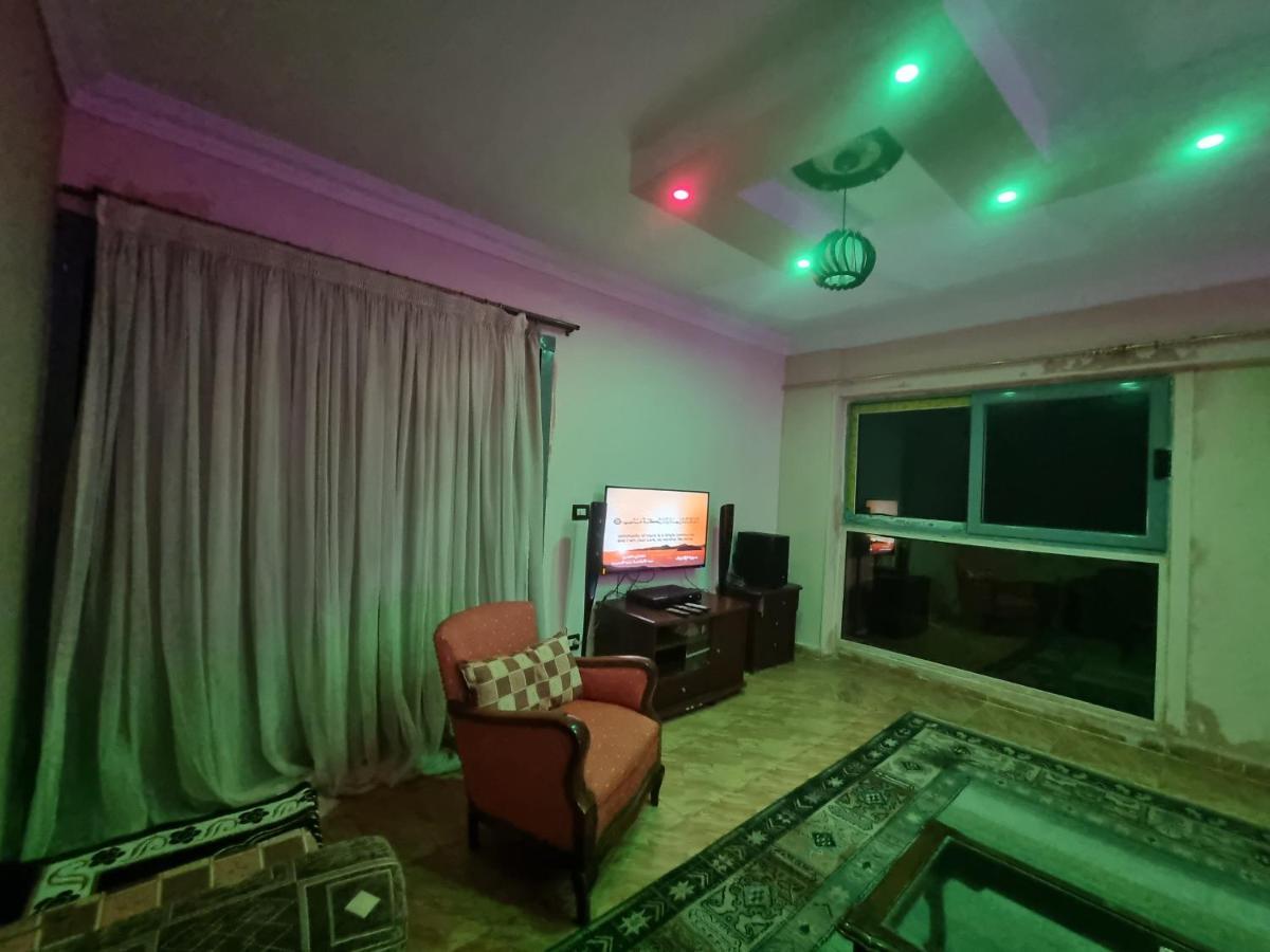Panoramic Sea View Zamzm Flat Miami Family شقة فندقية زمزم بانورما بشاطئ ميامي - الاسكندرية صف اول مباشر علي بحر - عائلات فقط Alexandrie Extérieur photo